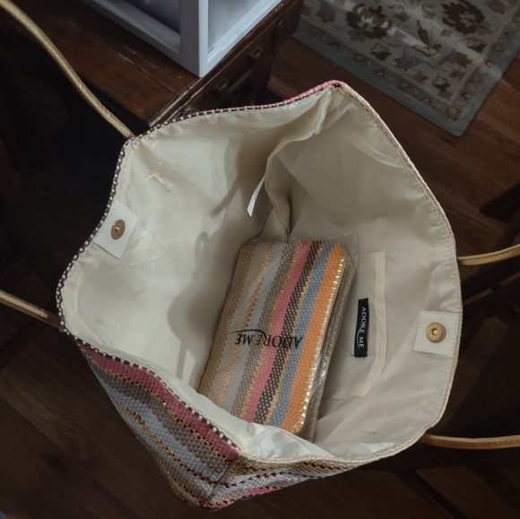 NWT Adore Me Handbag with BONUS wallet - Picture 2 of 7